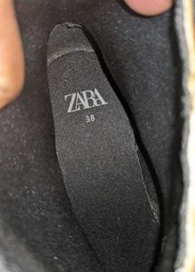 zara Stylish Buckle Detail Ankle Boots