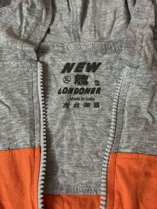 Sleeveless lightweight Zip-Up Hoodie