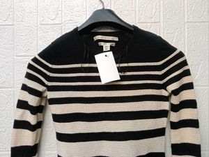 max studio sweater