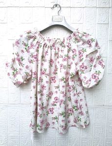 New with tag Korean Floral Puff Sleeve Top