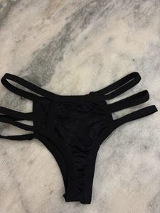 pink and black triple strip thongs