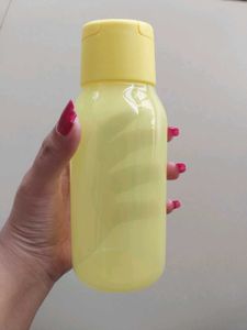 Tupperware Water Bottle with Flip Top Lid