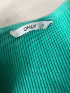 Cute Square Neck Ribbed Top