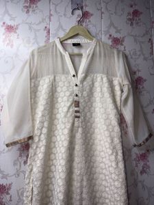Elegant Cream Chikankari Kurta