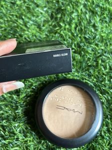MAC Skinfinish Highlighter