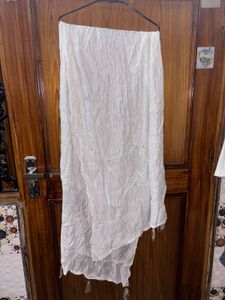 🌸Elegant White Dupatta with Sparkle