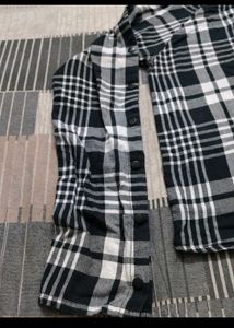 Chic Plaid Long Sleeve Top