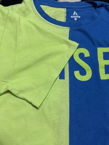Two-Tone "RISE" Graphic T-Shirt