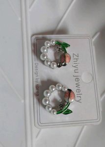 Cute Pearl &amp; Flower Hoop Earrings