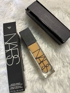 NARS Natural Radiant Longwear Foundation