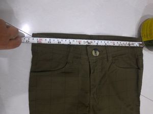 Men's Olive Green Checkered Slim-Fit Chinos New