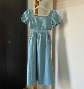 Chic Puff Sleeve Cut-Out Dress