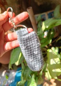 Crochet lip balm holder