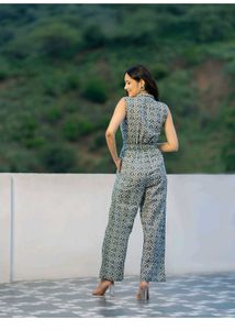 Grey Cotton Floral Printed Jumpsuit