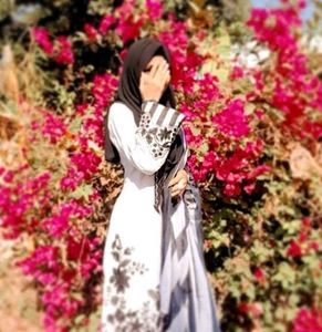 Floral &amp; Lace Embroidered Tunic