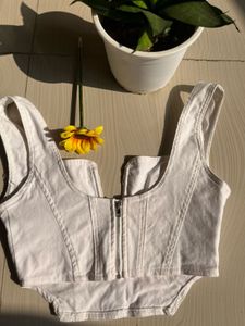 Chic White Corset Style Crop Top