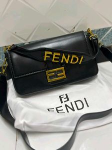 FENDI BAUGETTE SLINGBAGVERY SUPERIOR QUALITY