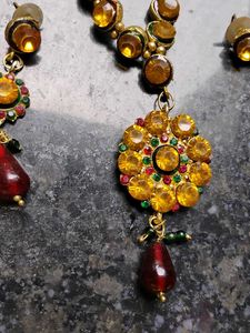 Beautiful Gujrati Kundan Set