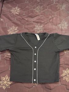 black crop top
