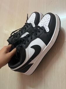 Black &amp; White Fashion Sneakers