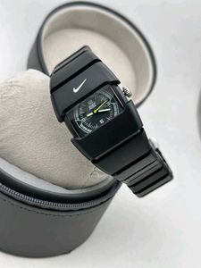 NIKE*❣️🔸 *MEN'S WATCH*🔸 *GOOD QUALITY*🔸 *DAILY