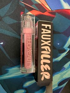 Huda Beauty Faux Filler Extra Shine Lip Gloss