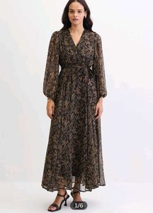 Femmella Black Leaf Print Maxi Dress