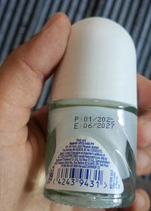 Nivea Natural Glow Smooth Skin Roll-On