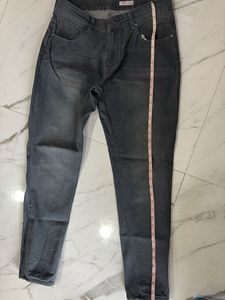 Stylish Dark Grey Denim Jeans