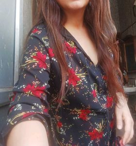 Floral Print V-Neck Top