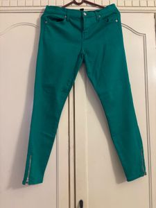 FOREVER 21 Green Skinny Jeans