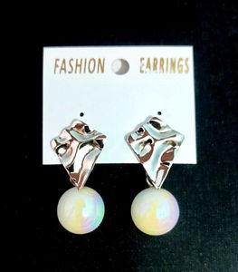 Pearl Drop Earrings
