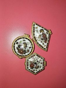 VINTAGE STYLE PORCELAIN TRINKETS