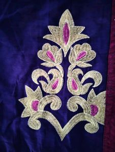 Elegant Purple Duppata with Paisley Motifs