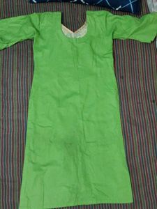 Elegant Green Kurta Pyjama Set with Dupatta