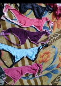 SET OF 4 BEAUTIFUL