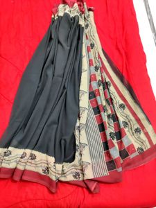 Elegant Black 🖤 Saree with Unique Design