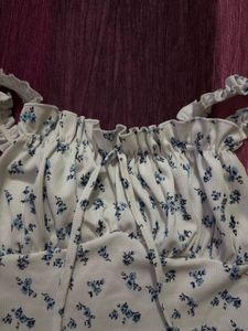 Floral Ruffle Strap Crop Top, size M