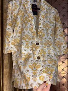 Stylish pure cotton Printed Blazer set