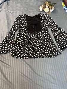 Korean style Cute Black & White Heart Print Top