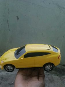 Red Toy Car&amp;2yellow cars