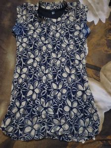Stylish Blue Floral Print Top