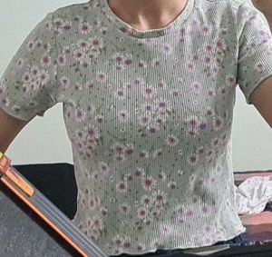 Floral Print Ribbed Crop Top