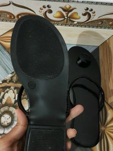 Chic Black Flip-Flops