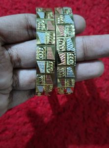 Stylish Tricolor Bangles