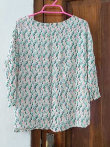 Patterned Blouse with 3/4 Sleeves