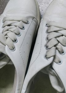 White casual shoes