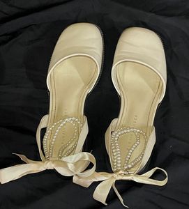Vintage Shoes only at ₹700🌷