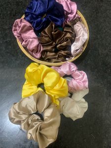 10 Scrunchies