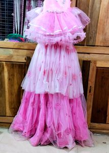 💕😍Heavy Ruffle Beautiful Pink Gown 😍😍🎁♥️😻
